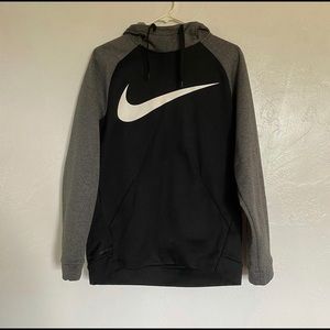 Nike Therma Pullover Hoodie